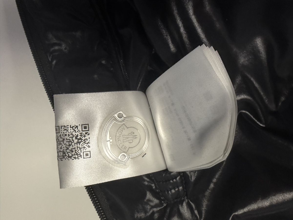 Moncler Giacche: Moncler Dieng taille 3 – Usato da Venthône venduto da No_broc 6