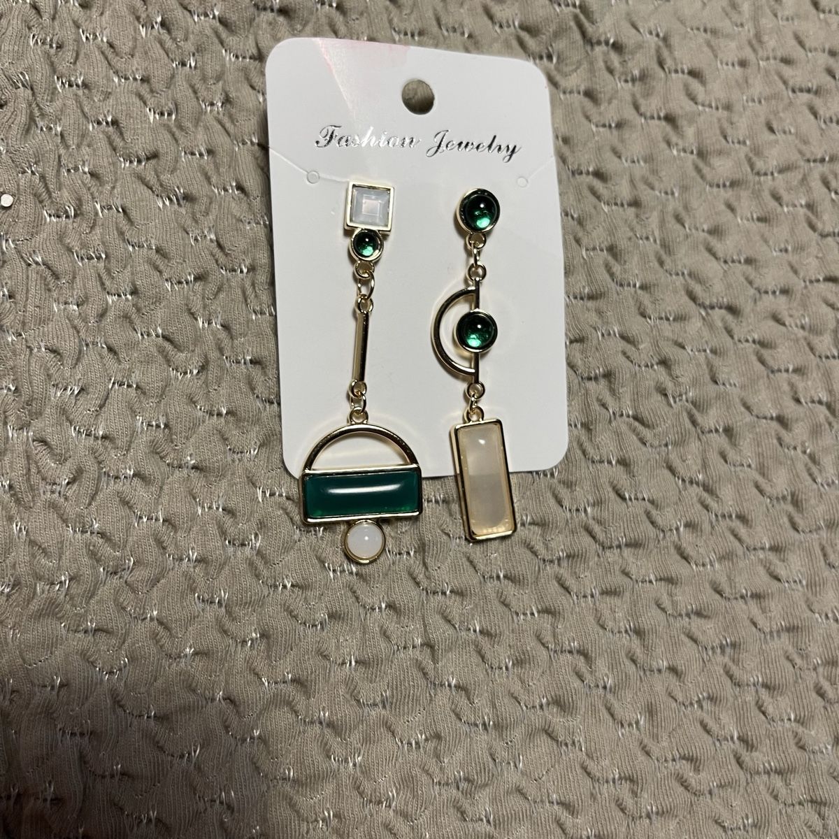 Boucles d'oreille: Orecchini pendenti geometrici verde smeraldo – Neuf avec emballage d'origine à Gordevio par LanaZimm 3