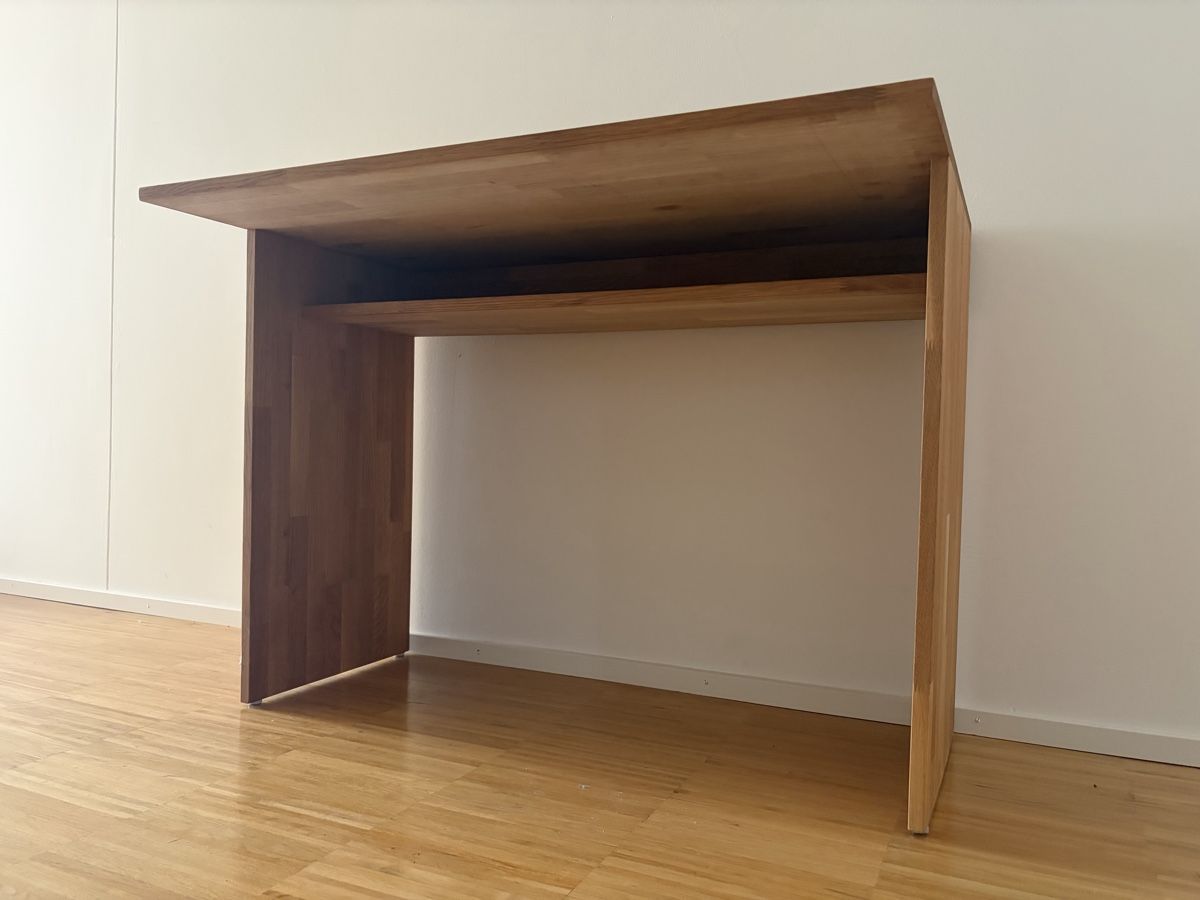 Schreibtische: Minimalist Desk in Solid Oak – Gebraucht aus Zürich von jensmoll 1