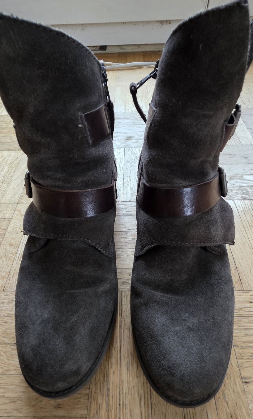Scarpe da donna: Chaussures/bottines marron en daim taille 39 – Usato da Yverdon-les-Bains venduto da van_dq65 2