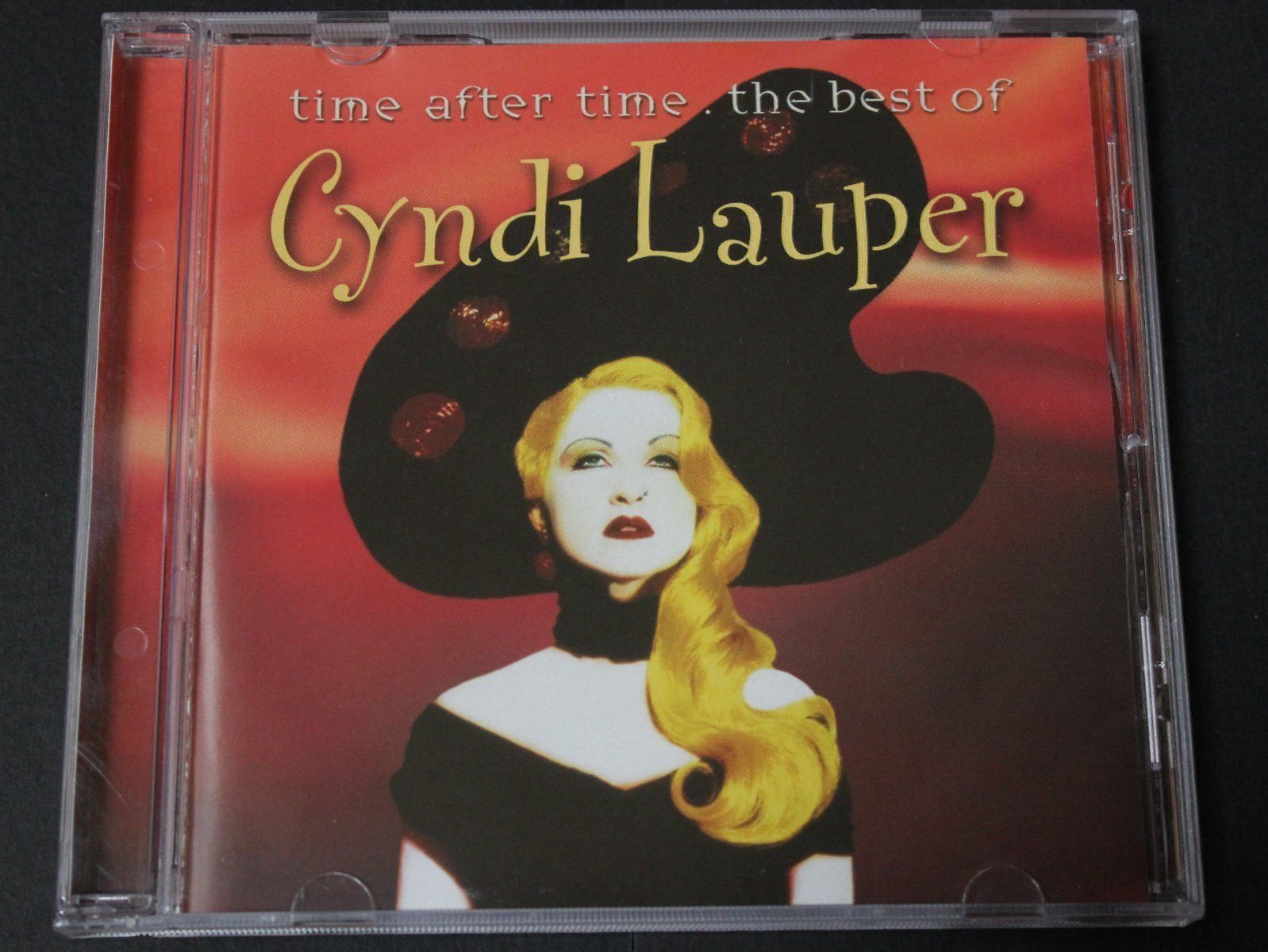 CDs: CYNDI LAUPER - TIME AFTER TIME: THE BEST... CD 2000 – Gebraucht aus Tübach von  1