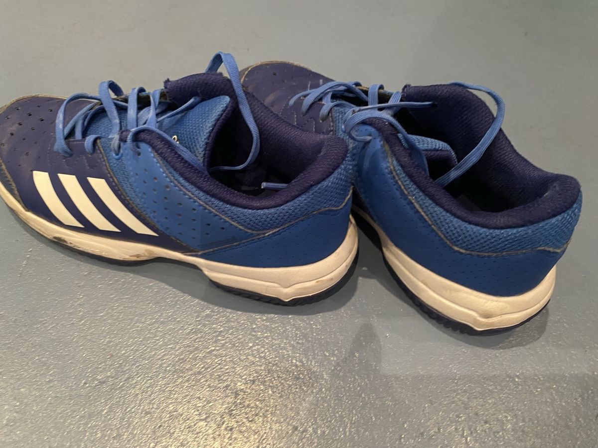 Adidas Scarpe per ragazzi: Turnschuhe von Adidas, Gr. 36 2/3 – Usato da Dornach venduto da Dlimi 2