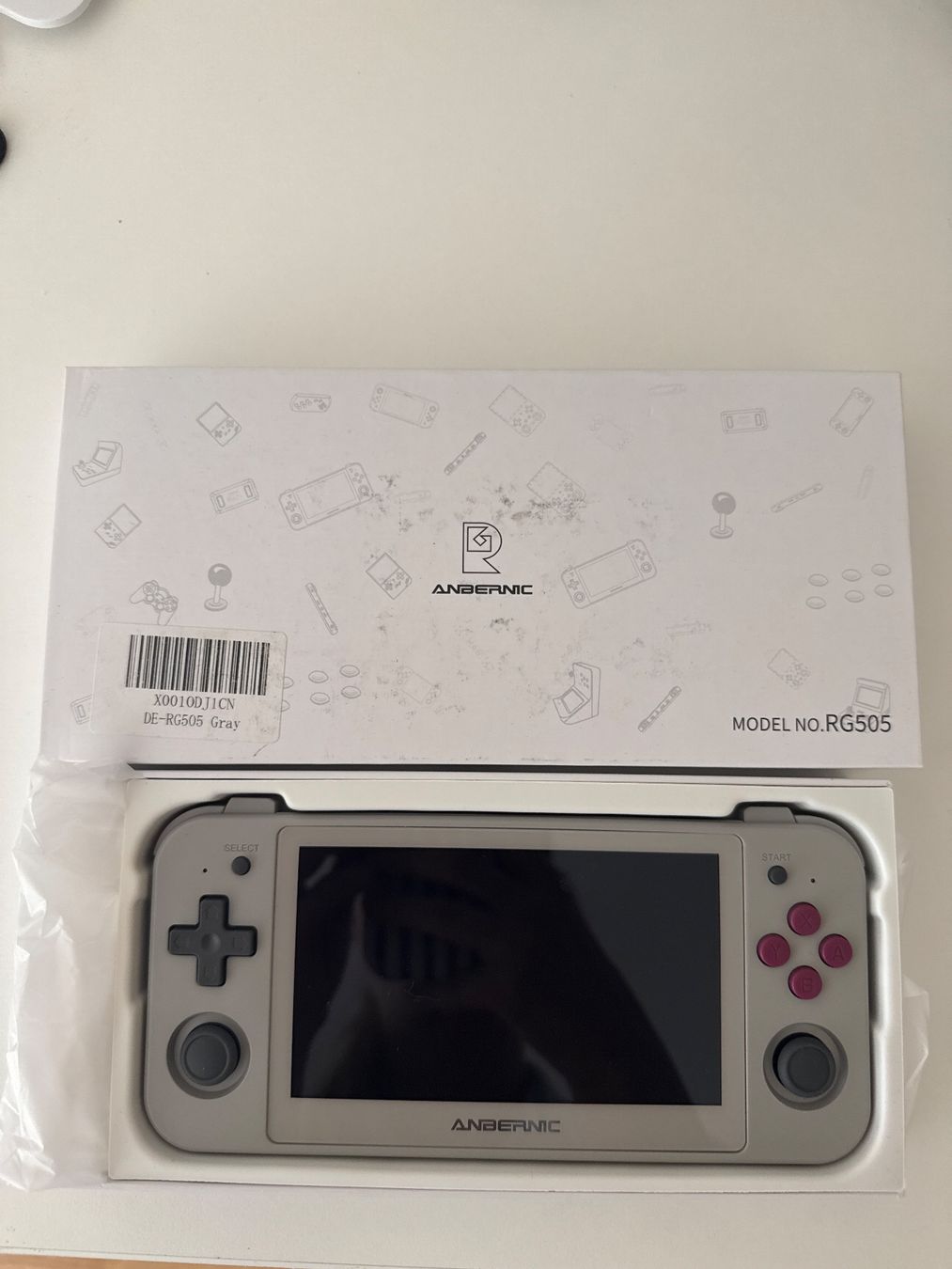 Anbernic Console: Anbernic RG505 Handheld Console Grau – Usato da Zürich venduto da BettyBetson