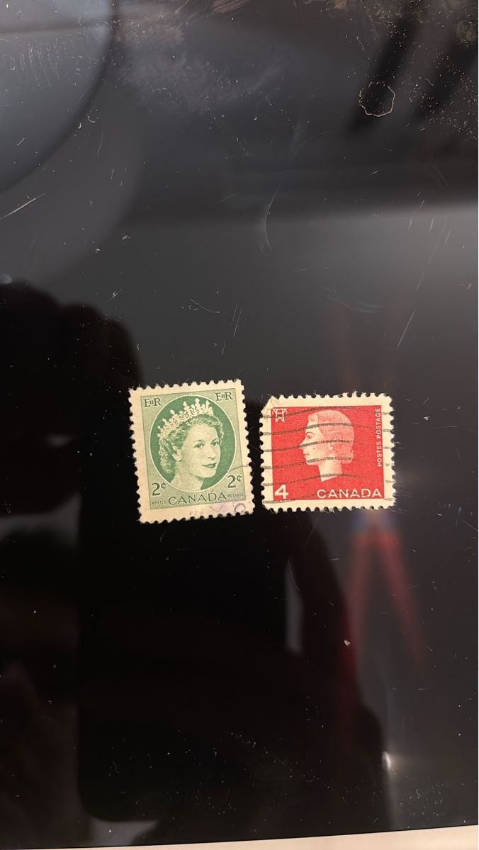 Tutti i francobolli: Briefmarken Kanada 2 Cent und 4 Cent gebraucht – Usato da Zunzgen venduto da Sandro4455