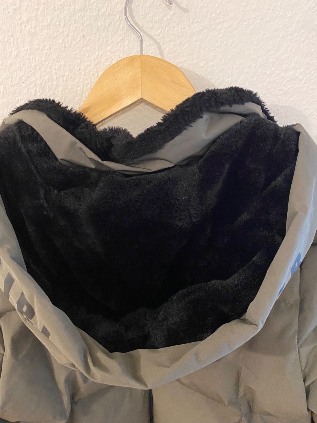 C&A Giacche & Cappotti: Manteau fille – Usato da Basel venduto da OK2010 3