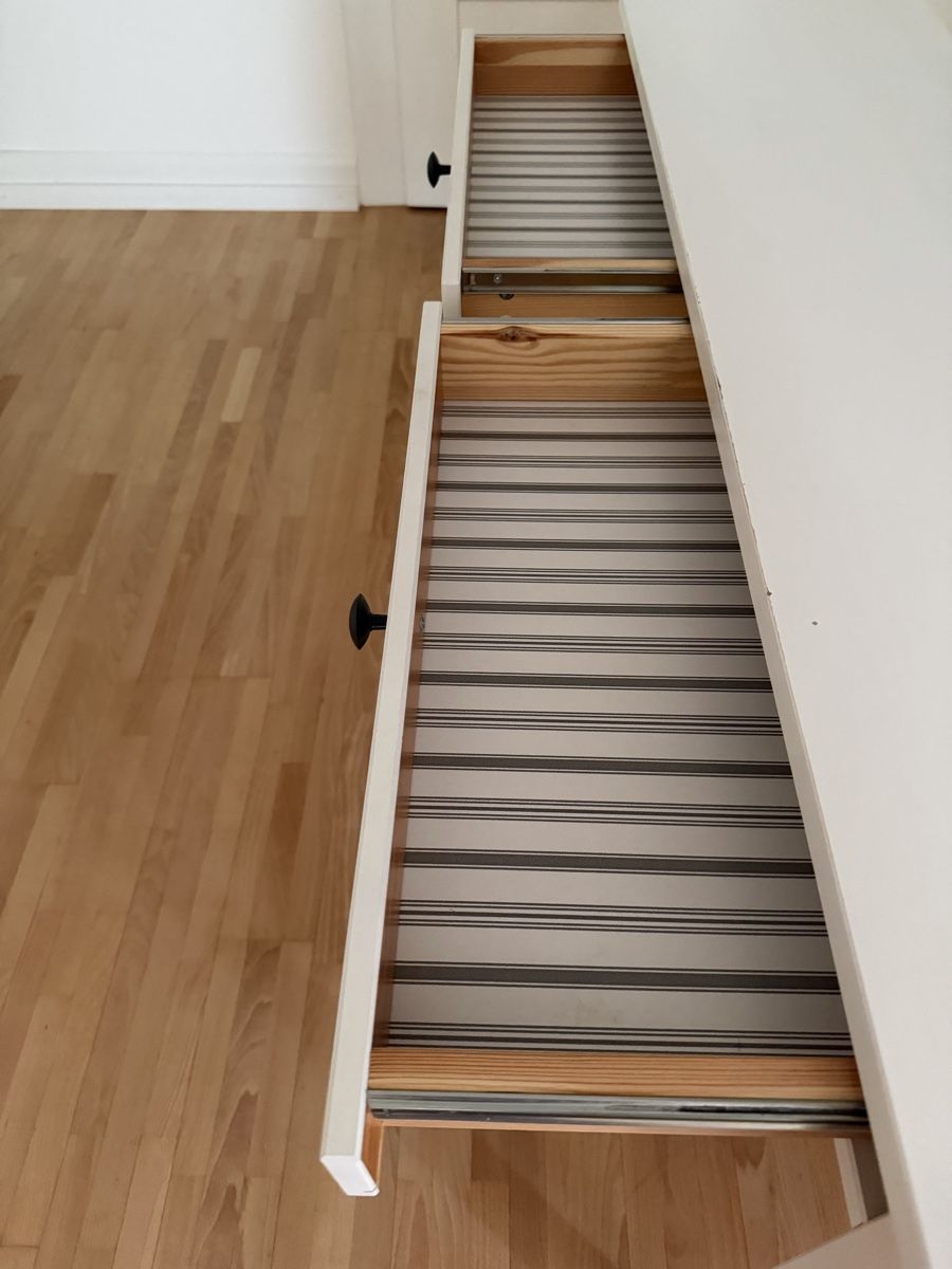 Scrivanie: White IKEA Hemnes Desk  – Usato da Zürich venduto da and_6y5c 3