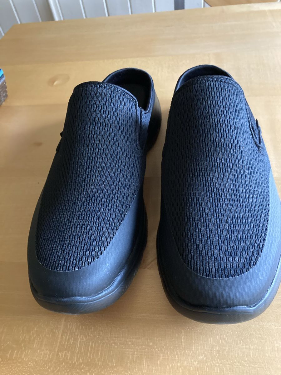 Scarpe da uomo: Sneacker/Slipper 45 neu – Nuovo (secondo la descrizione) da Wädenswil venduto da sayyes