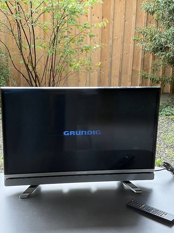 Televisori: Grundig Designer smart TV, ca. 80 cm – Usato da Schwanden GL venduto da Sedona-3 1