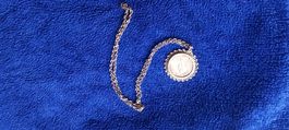 Halskette mit Fr. 5.00 1940