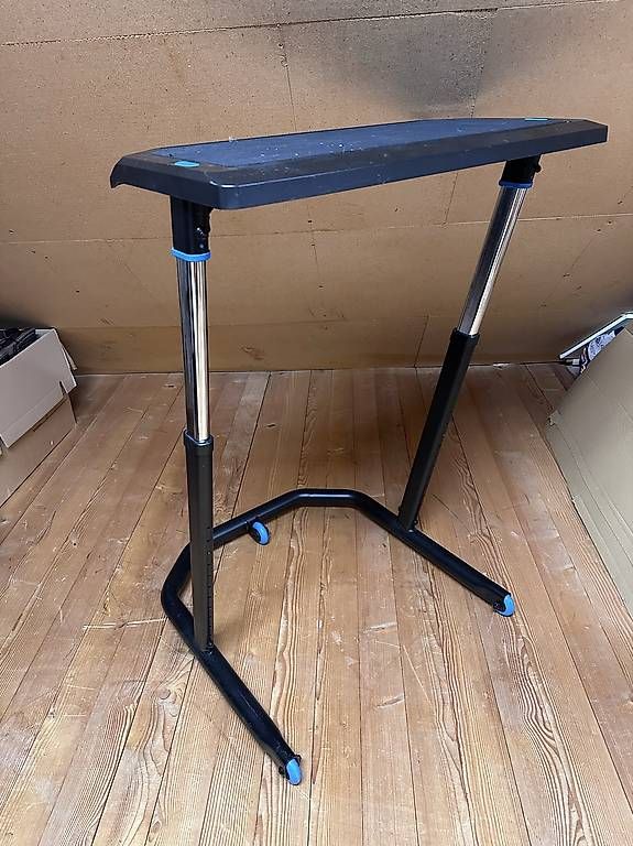 Hometrainer: Wahoo Kickr Desk – Usato da Zell ZH venduto da NIGUL 2