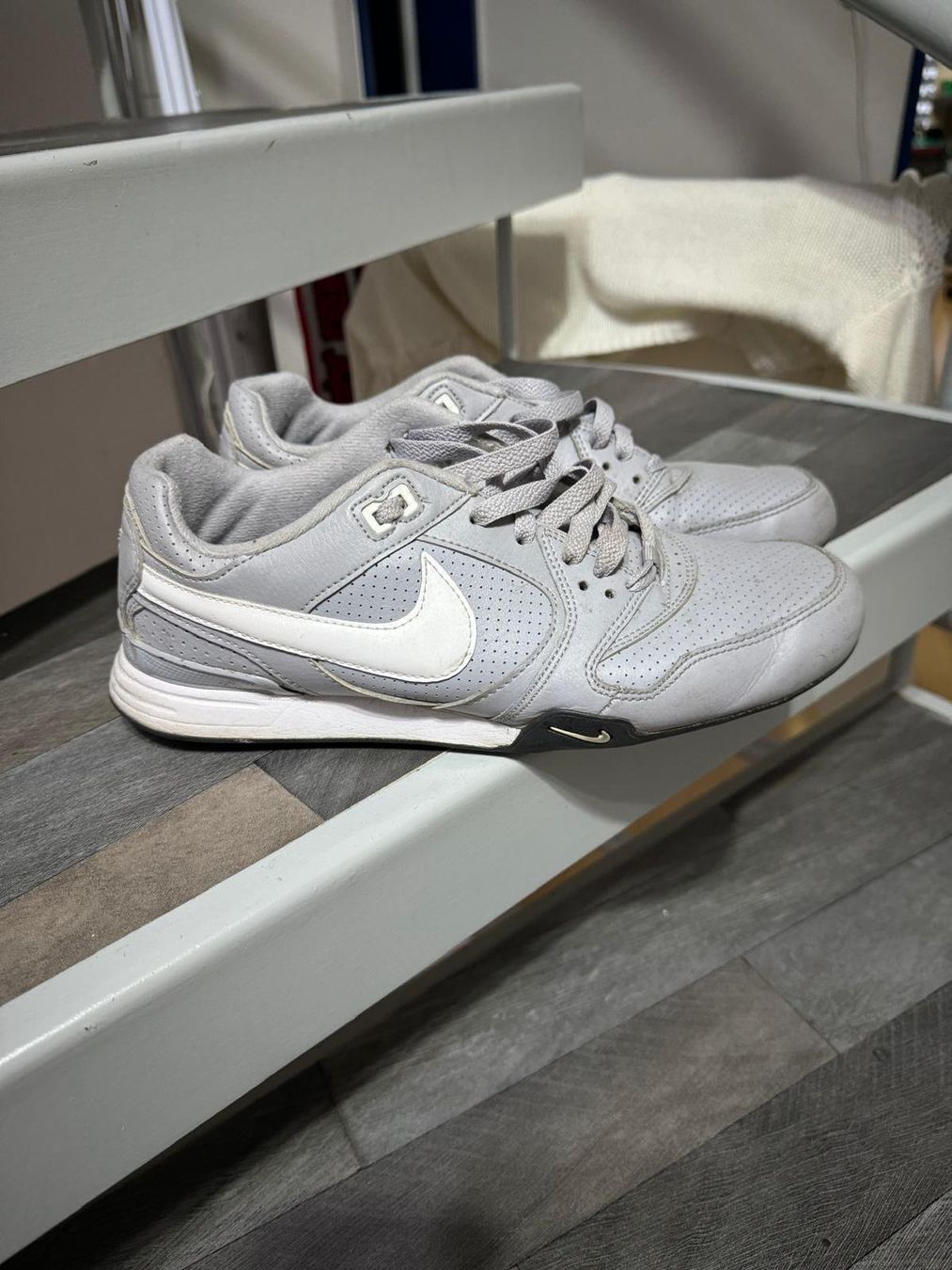 Nike Scarpe da uomo: Nike schuhe grau – Usato da Lupfig venduto da Pluribus