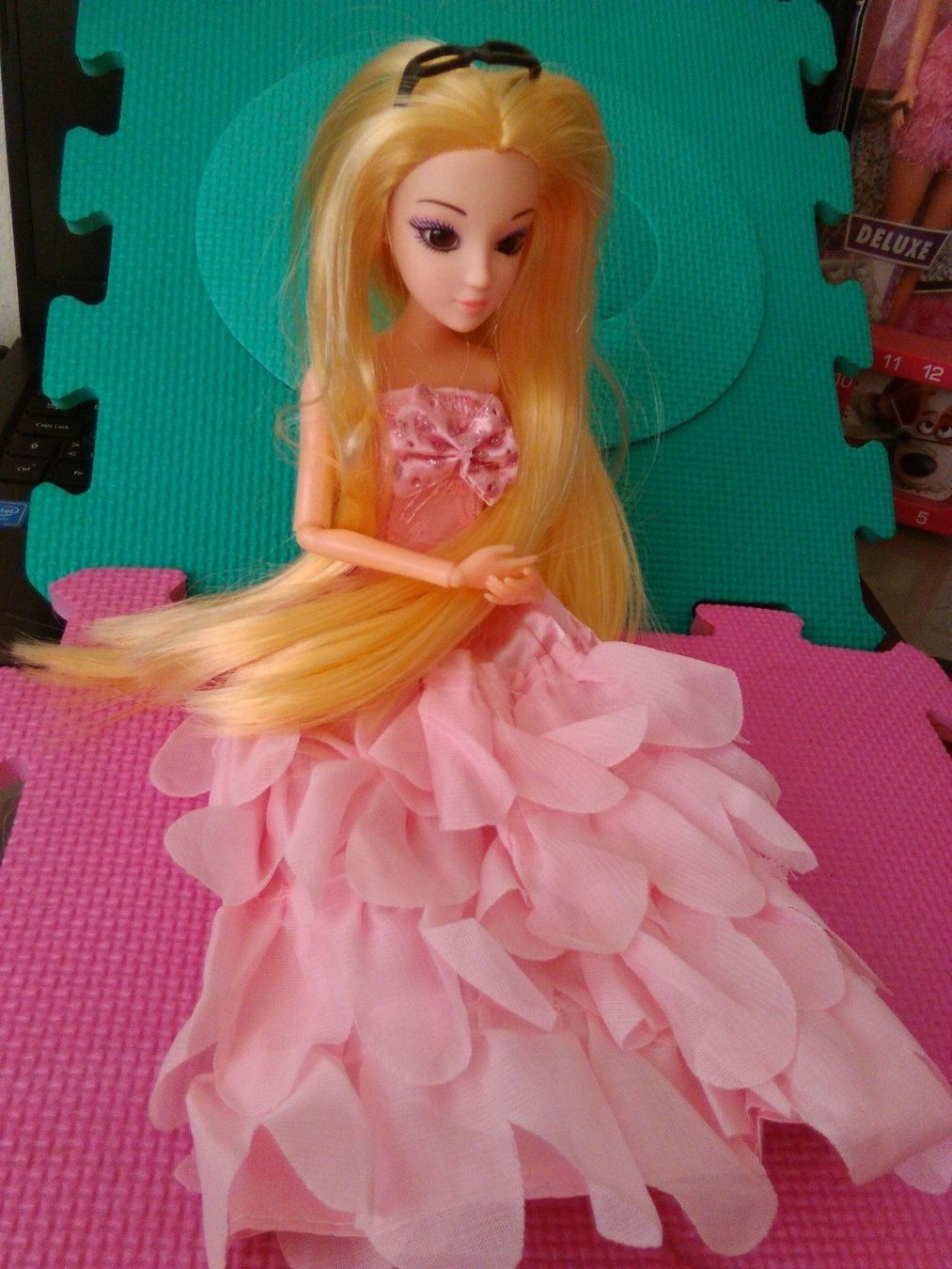 Bambole: puppe barbie,,mit hellblond haaren,30cm – Usato da Basel venduto da bijoutrie_4 2