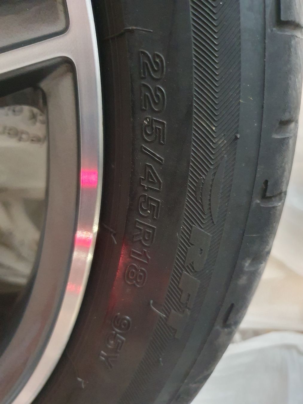 Mercedes-Benz Cerchioni: felgen amg 18 zoll – Usato da Winterthur venduto da Xiany 4