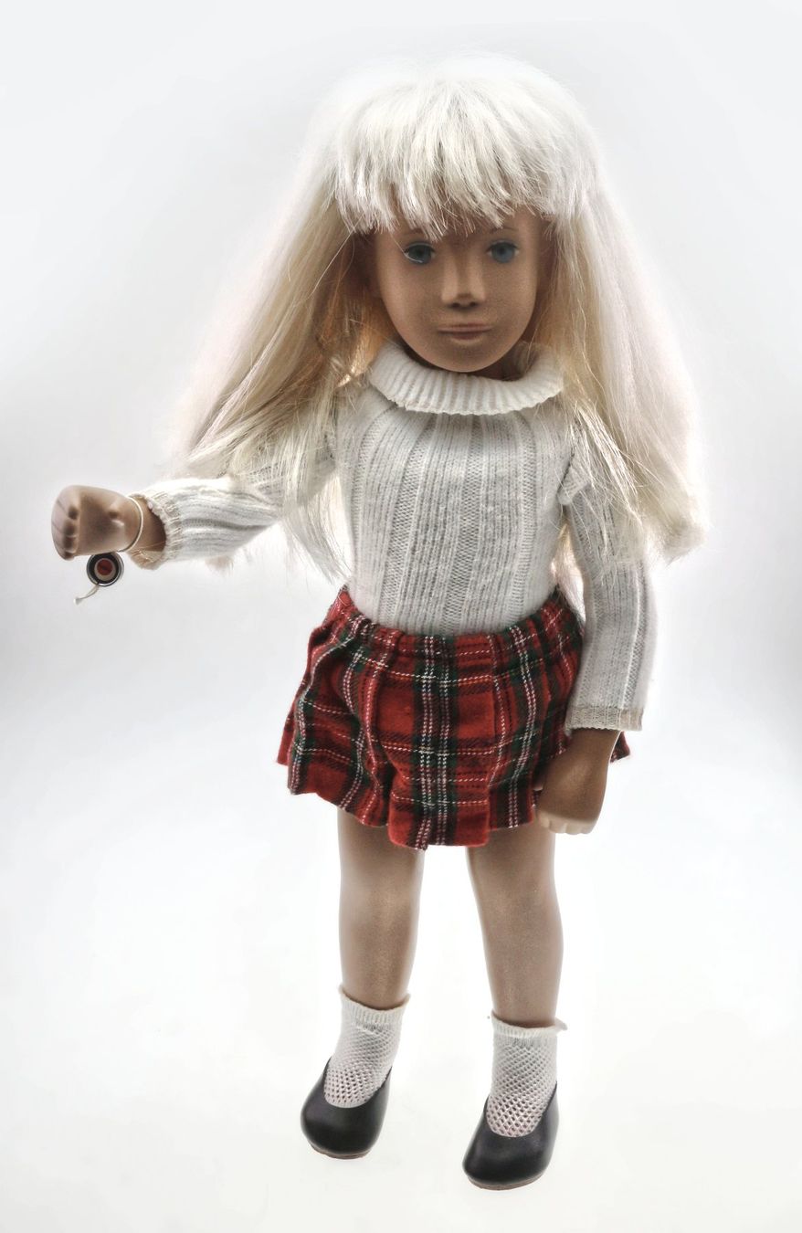 Sasha Morgenthaler Puppen: 109 - 4 Sasha Blonde Kilt mit silber Blombe – Gebraucht aus Schmitten FR von Rimonimus