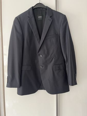 Anzug Marke  Strellson designed in Switzerland neu