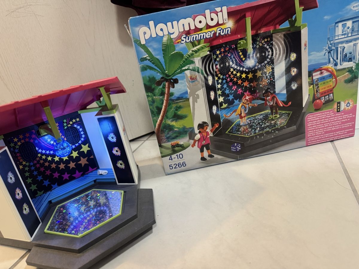 Playmobil Giocattoli: Playmobil Disco mit Aux Kabel – Usato da Muhen venduto da lia_8nby