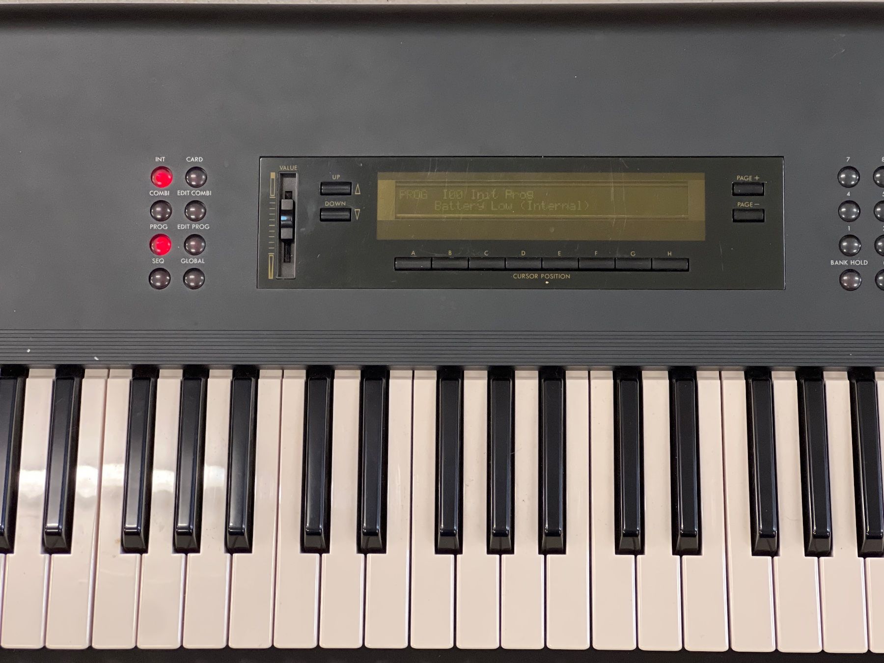 Musikinstrumente: Korg M1 Synthesizer Music Wirkstation – Gebraucht aus Dietikon von  4