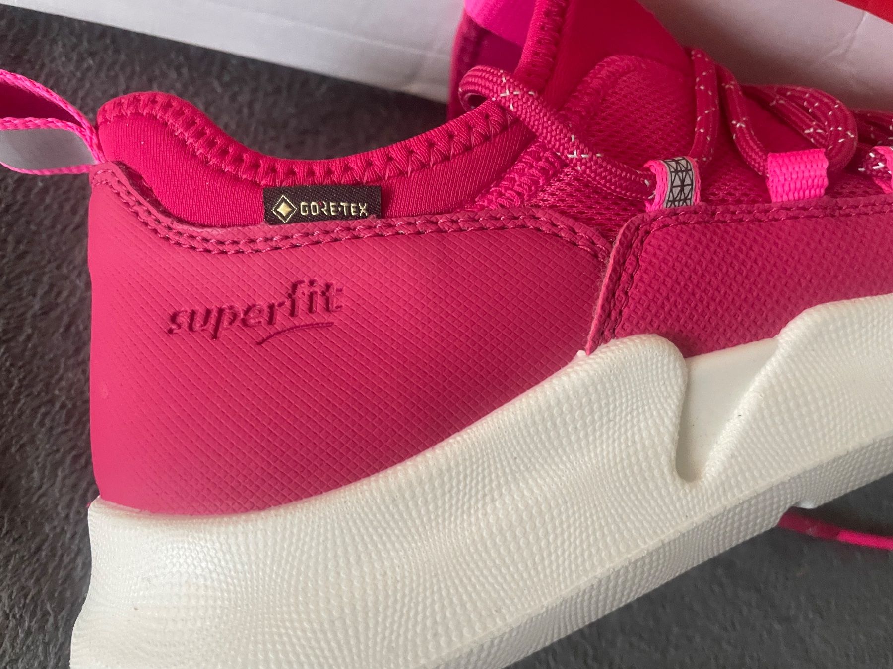 Superfit Scarpe per ragazze: Superfit Goretex Halbschuhe Schuhe – Nuovo (secondo la descrizione) da Flüelen venduto da AU10 2