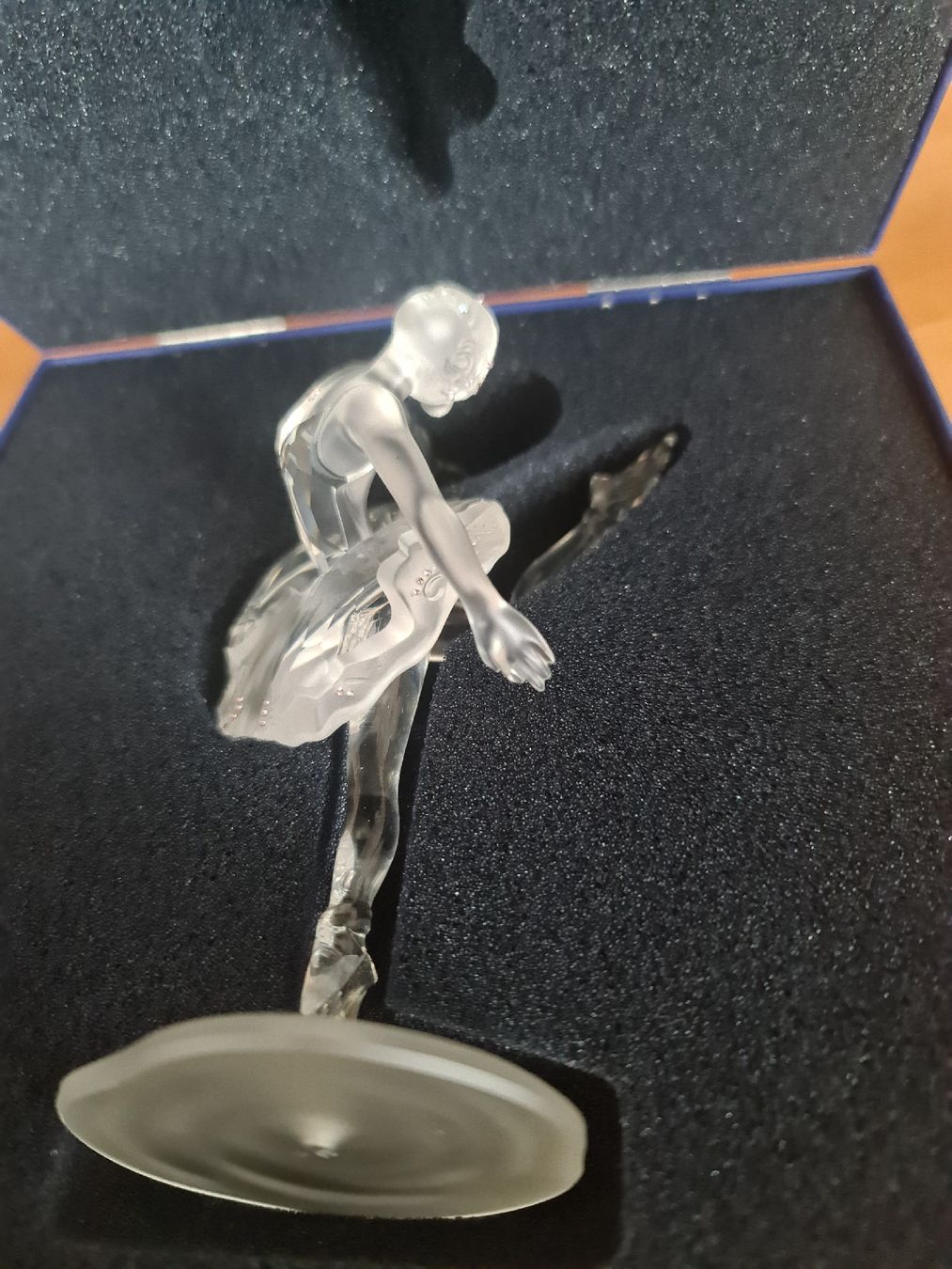 Swarovski Figuren: Swarovski Figur Ballerina Originalverpackt  – Gebraucht aus henau von Rockj 4