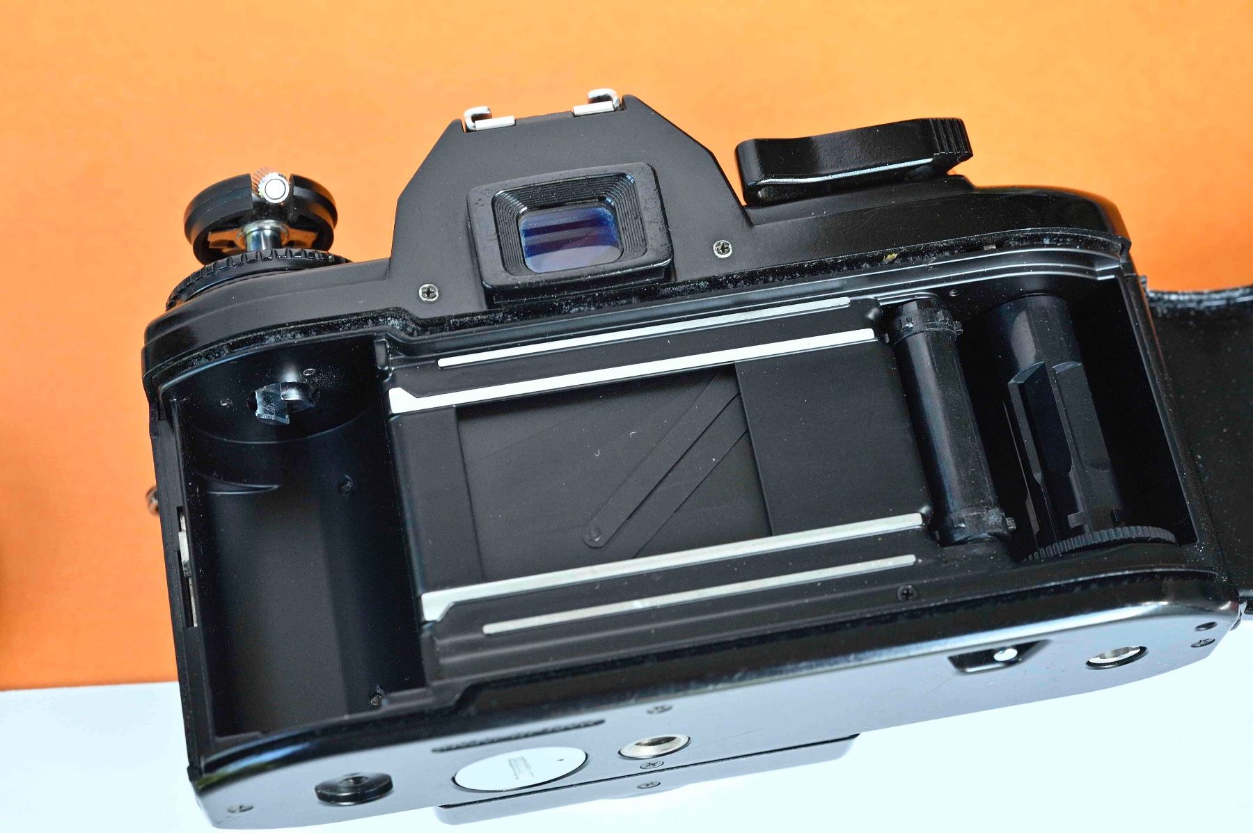 Nikon Fotocamera: Nikon EM – Usato da Schwerzenbach venduto da floridan 5