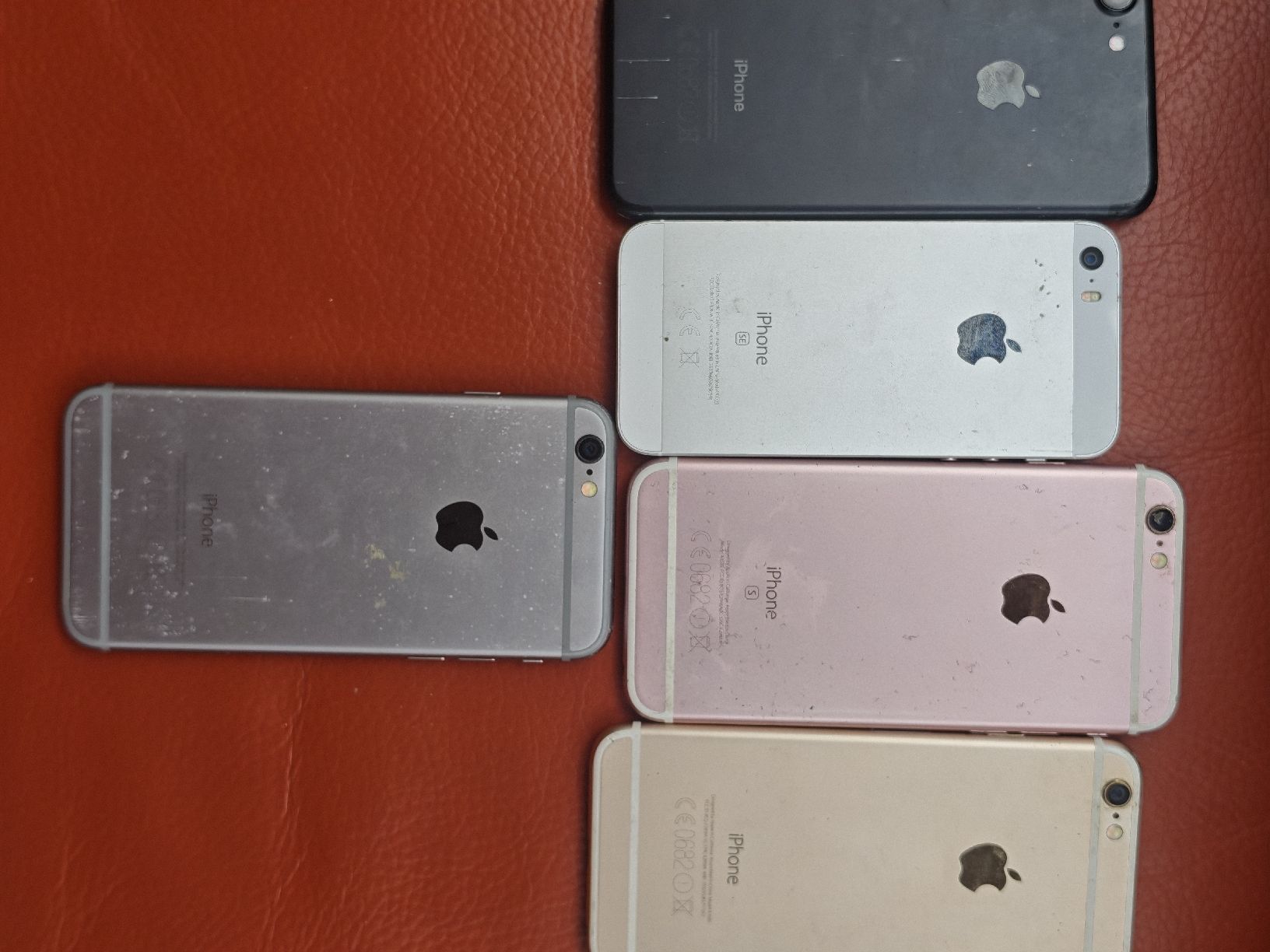 Apple Portables: 5 iPhones ab 1fr. – D'occasion à Lungern par Laut_musik 3