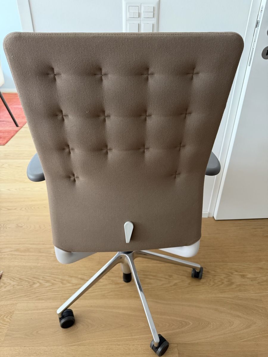 Vitra Stühle: Vitra Trim Bürostuhl- Neuwetig – Gebraucht aus Basel von chr_9yft 1