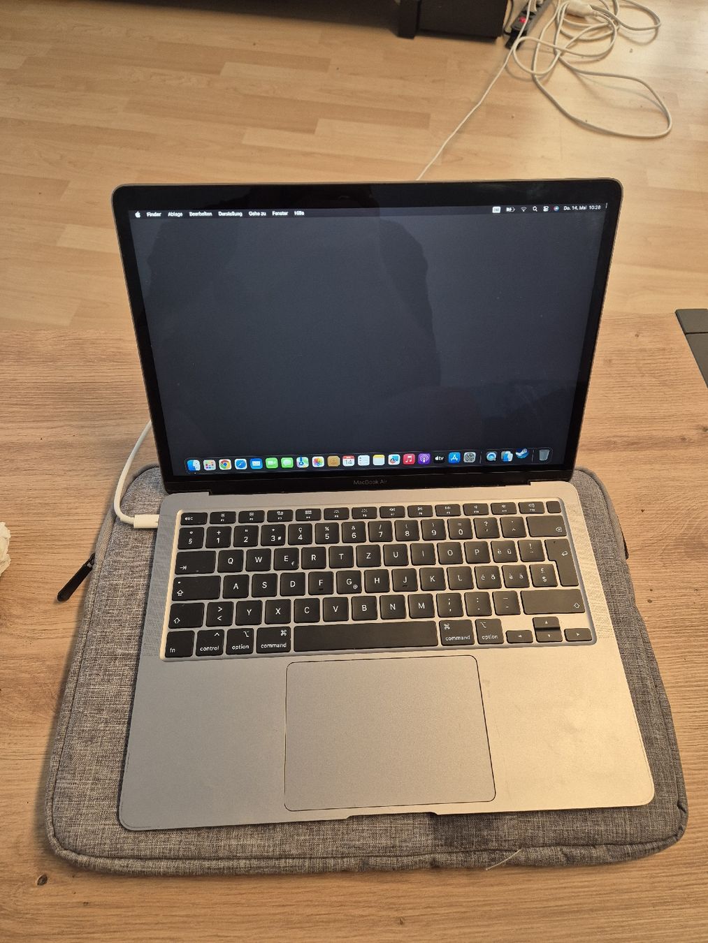Apple Notebook: MacBook Air, Wenig Gebraucht – Usato da Henggart venduto da dom_7tdc 3