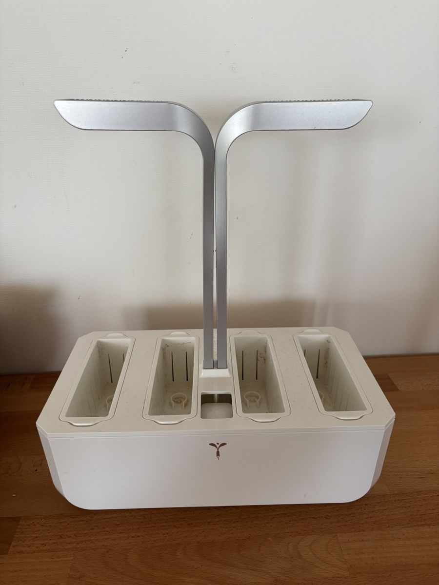 Growbox Autres: Véritable Indoor-Kräutergarten – D'occasion à Steinhausen par musicangel92