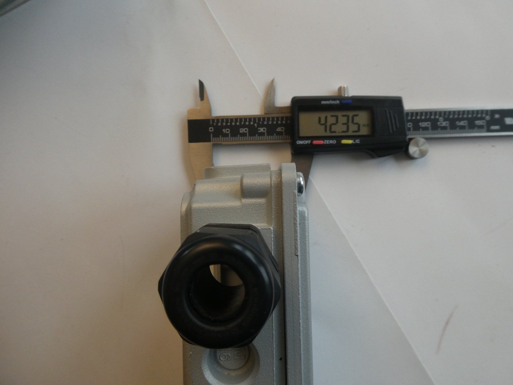 Motori: Motor-Klemmkasten, Motor-Anschlussdose – Nuovo (secondo la descrizione) da Fulenbach venduto da Hach0 2