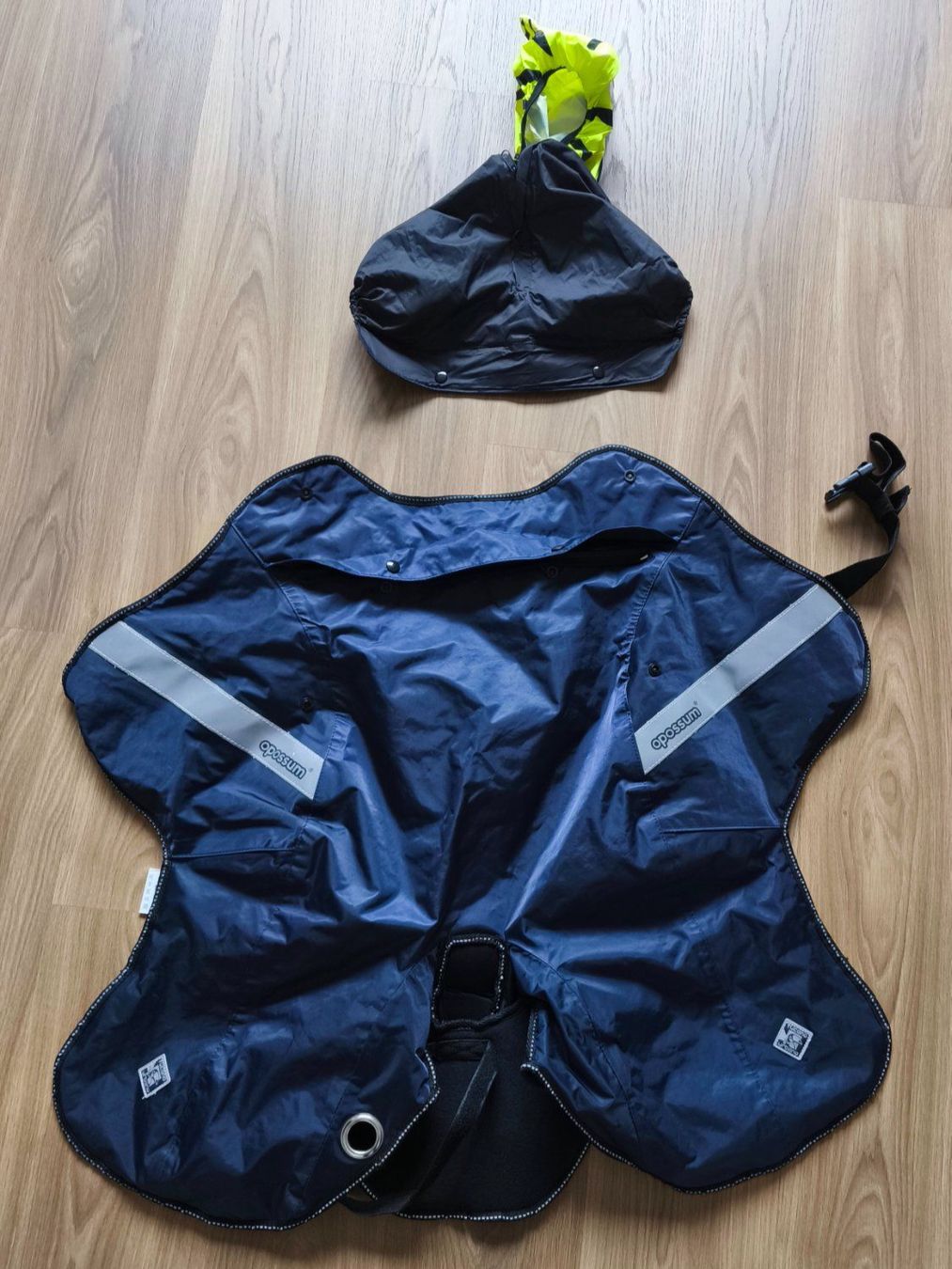 Tucano Urbano Coperte: Multifunktions-Thermo-Abdeckung Tucano Urbano – Nuovo (secondo la descrizione) da Berikon venduto da Melanie_Alvin 7