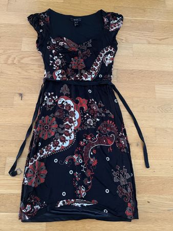 MNG Kleid mit Paisley Muster, Grösse XS – Sommerlich!