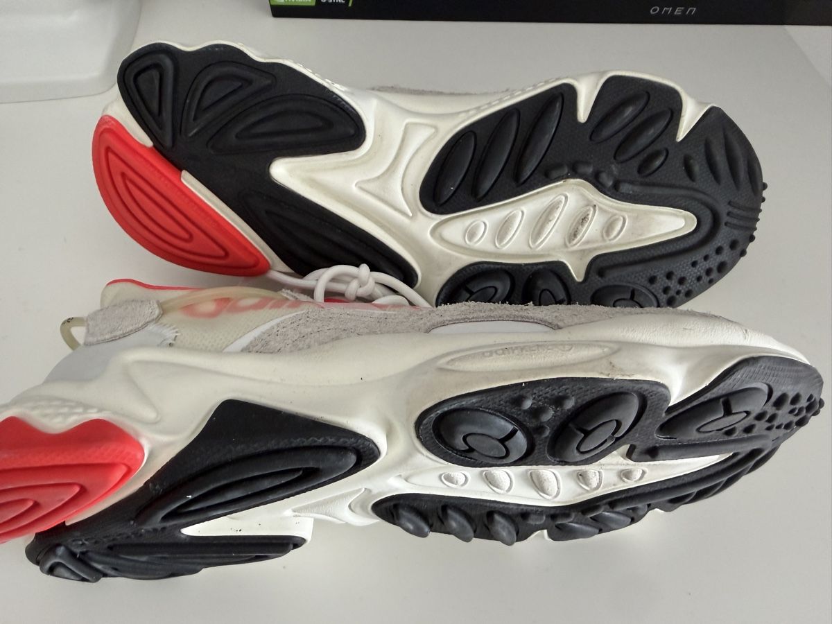 Scarpe da uomo: Adidas Schuhe Sport – Usato da Binningen venduto da Eober 1
