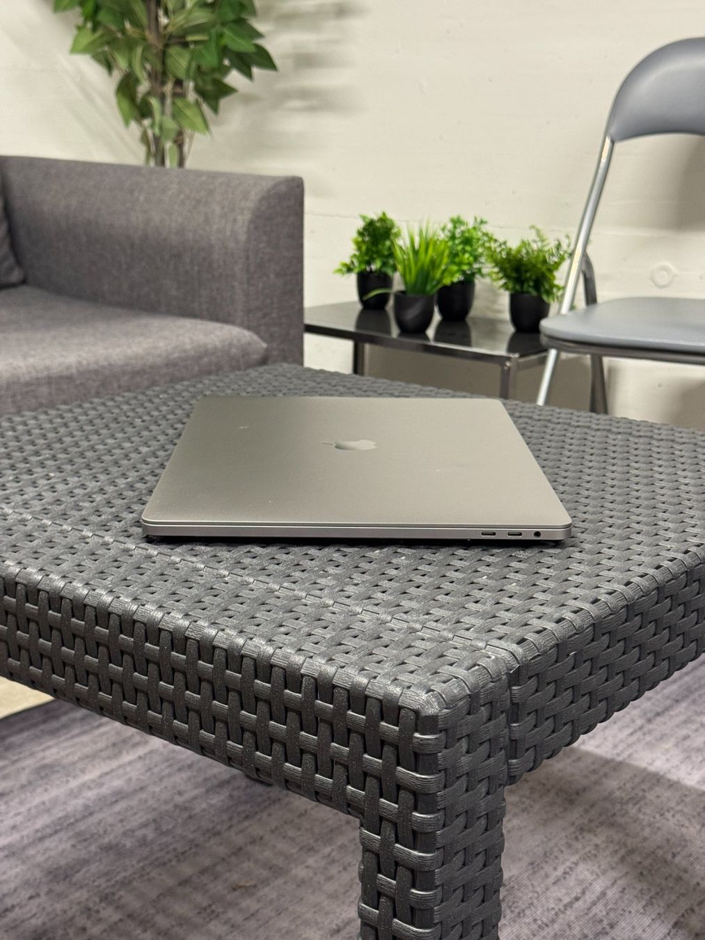 Apple Notebook: MacBook Pro 16inch, Intel i9, 64GB RAM, 1TB SSD – Usato da Zürich venduto da TechResellers 3