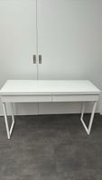 IKEA BESTA BURS Schreibtisch mit Glassplatte