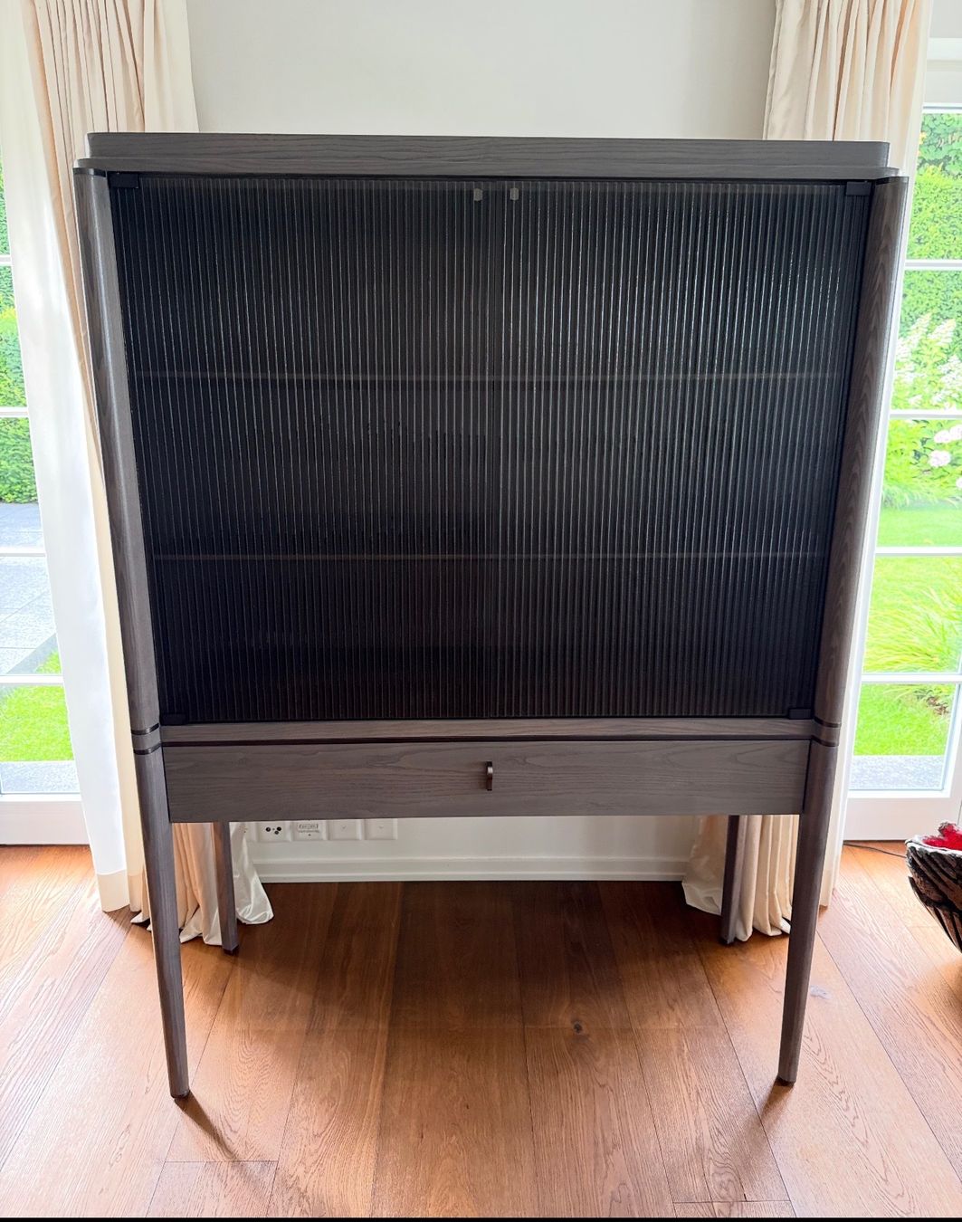 Schränke: BARSCHRANK – Neu (gemäss Beschreibung) aus Zürich von SWKA