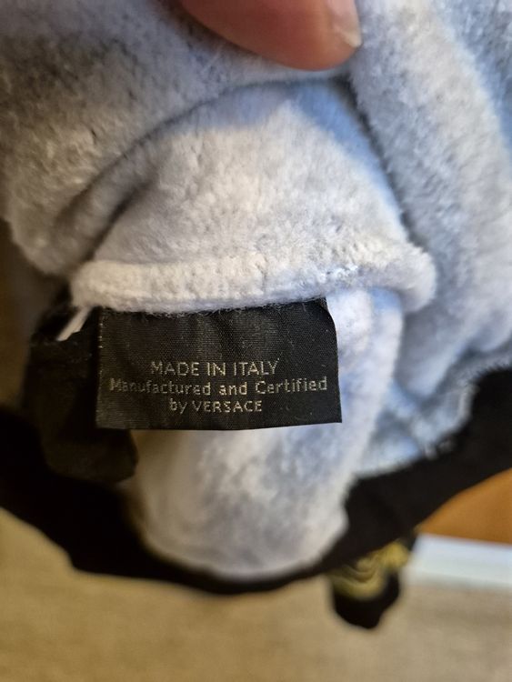 Maglioni & Felpe: Versace Pullover – Usato da Binningen venduto da rom_9ls7 4