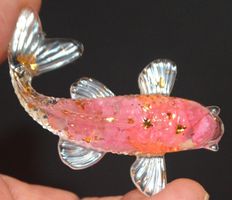 Deko Heilstein L-8771 – Goldfisch Harz Rosa Quarz-farbig Fen