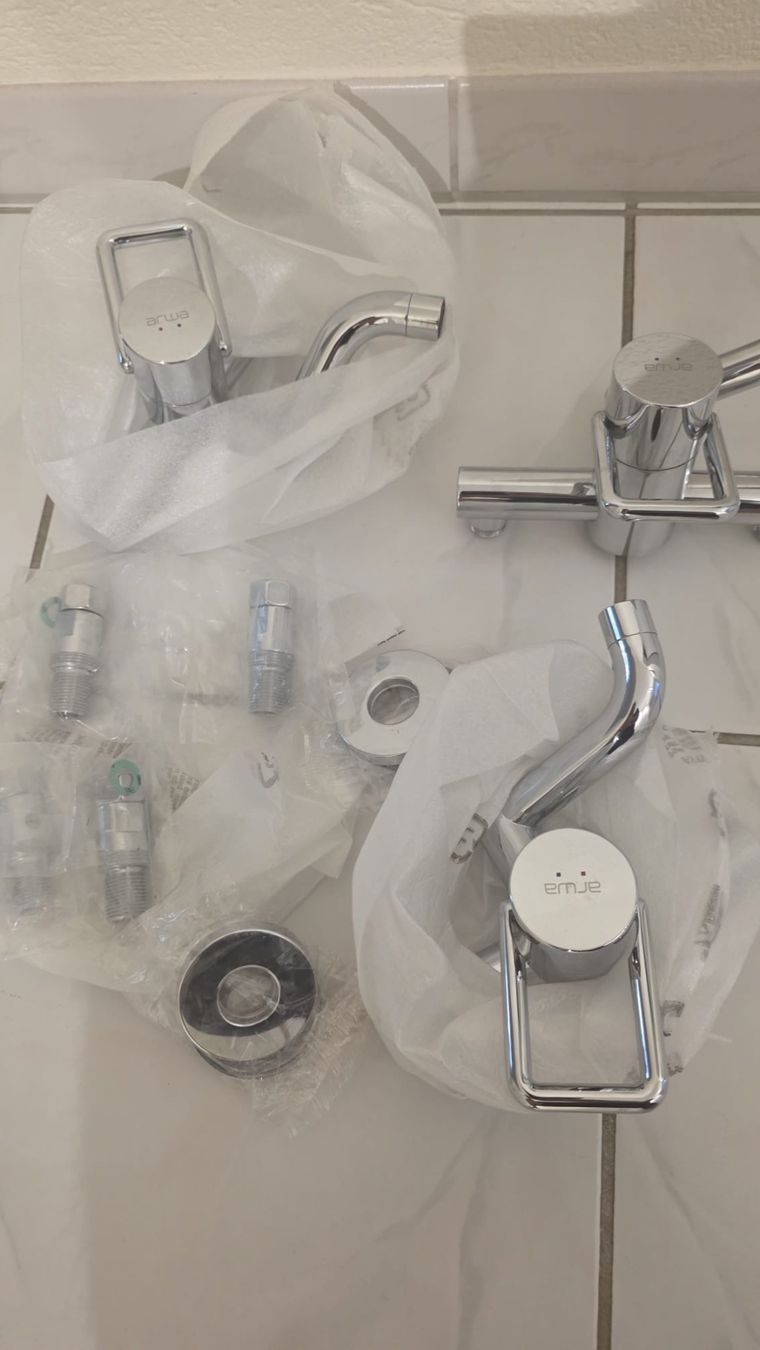 Arwa Robinetterie: Armaturen Set Chrom Neu – Neuf avec emballage d'origine à Dättwil AG par leo_zn5y 2
