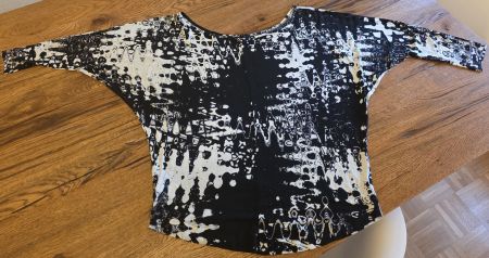 Schickes T-Shirt mit speziellem Muster