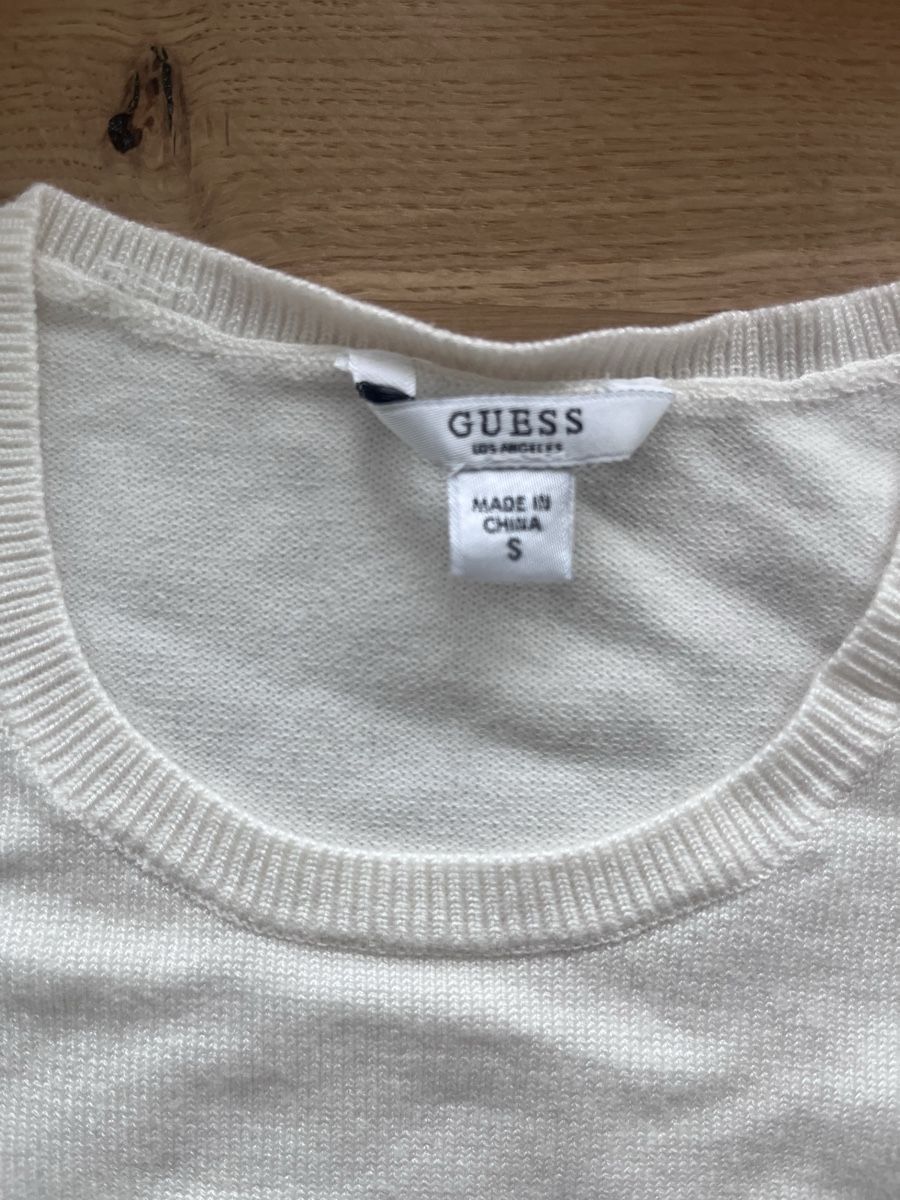 Guess Maglioni & Felpe: Guess Pullover mit Schulter Cut-Out und Perlenprint Gr. S – Usato da Münsingen venduto da Andrealie 3