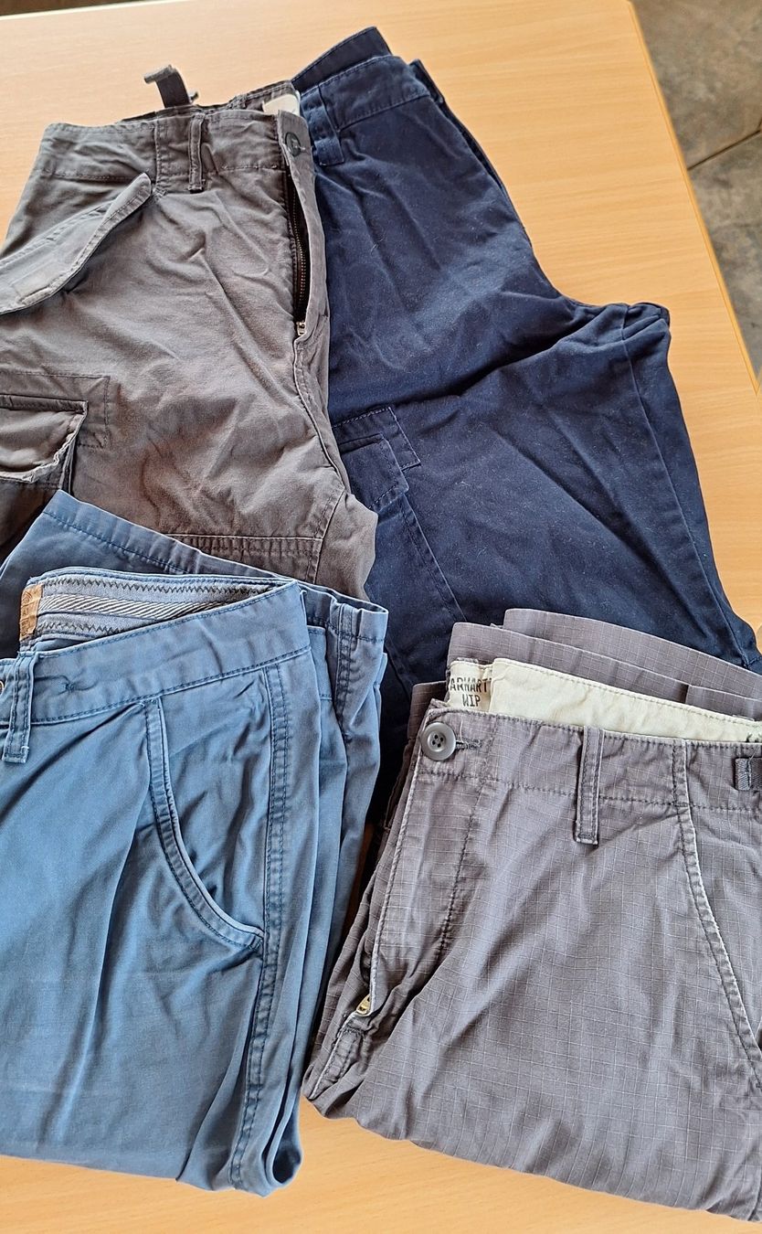 Kleiderpakete: Kurze Hosen "M" – Gebraucht aus Balzers von Loona7 1