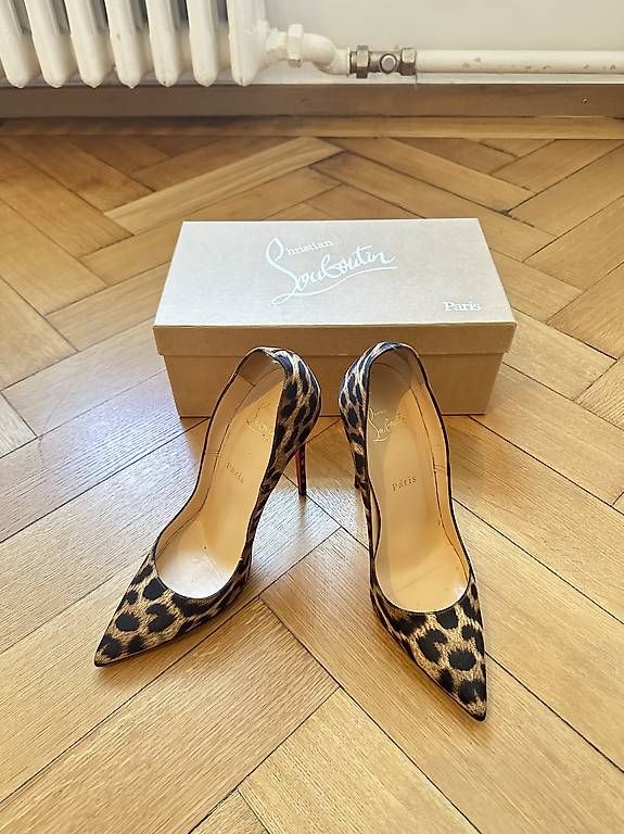 Damenschuhe: Christian Louboutin So Kate T.39 – Gebraucht aus Zürich von Angeline_R_00