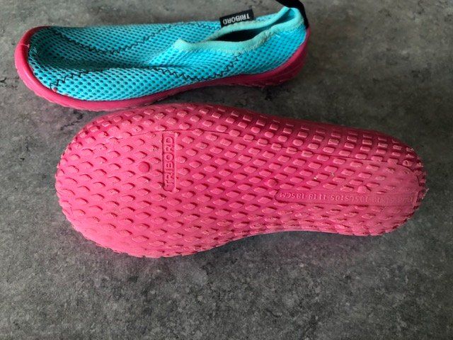 Decathlon Scarpe da uomo: Espadrilles de plage ou rivière 28 – Usato da Aigle venduto da Tchamille 2