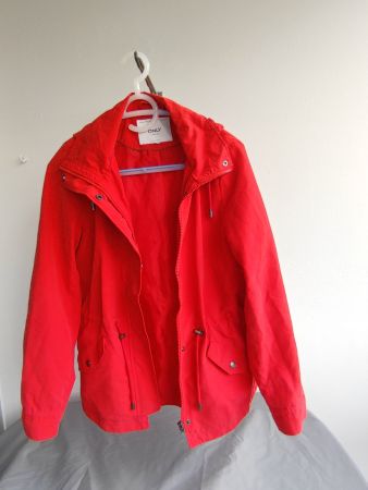 Jacke rot Gr. S Only