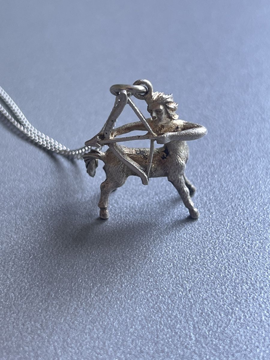 Ketten: Vintage Silver Sagittarius Centaur Archer Necklace! – Gebraucht aus Laufen von Trendmarket
