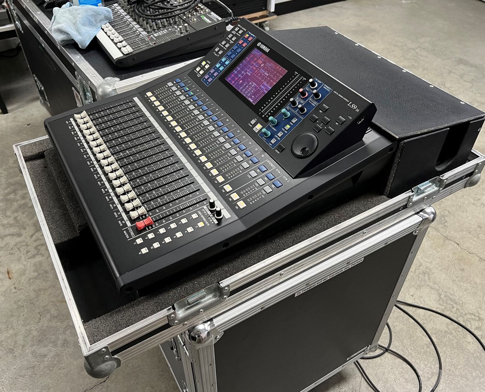 Yamaha Console di mixaggio: Yamaha LS9-16 Mischpult – Usato da Chur venduto da EP_bernhard 1