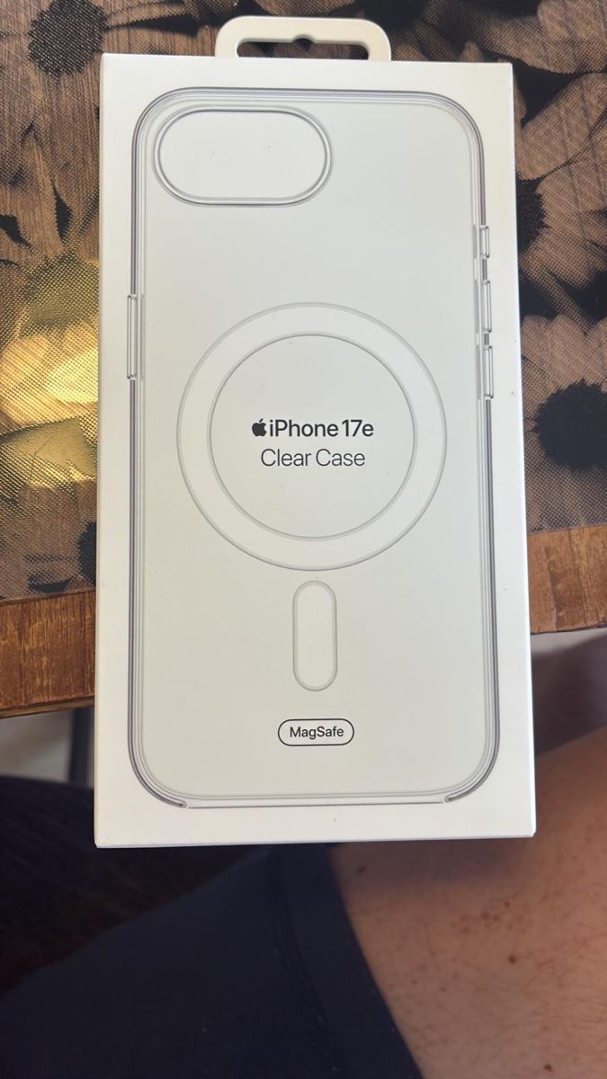 Apple Cover & Protezioni schermo: iPhone 17e Hülle MagSafe transparent – Nuovo e nell'imballaggio originale da Ottikon venduto da larsmorf