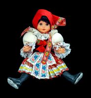 Trachtenpuppe Ost Europa poupée folklo Europe Est 42 cm