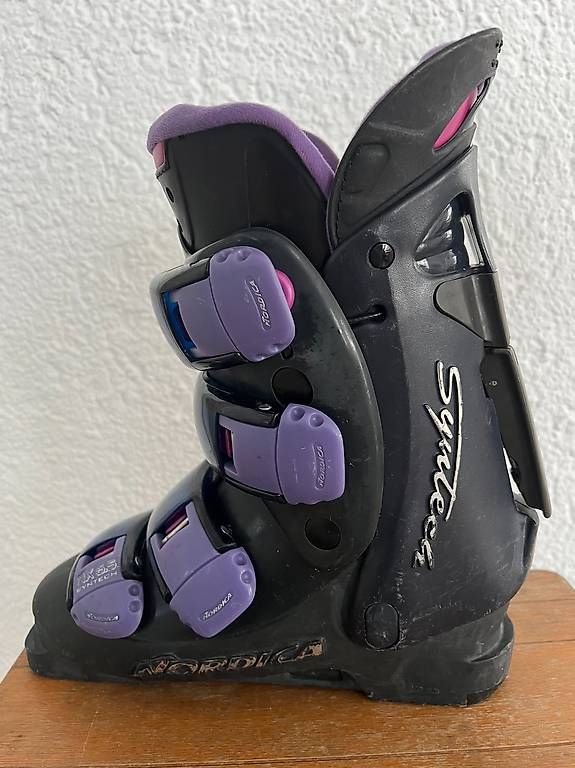 Scarpe da donna: Skischuhe Damen – Usato da Oberembrach venduto da Herbstfreude 3