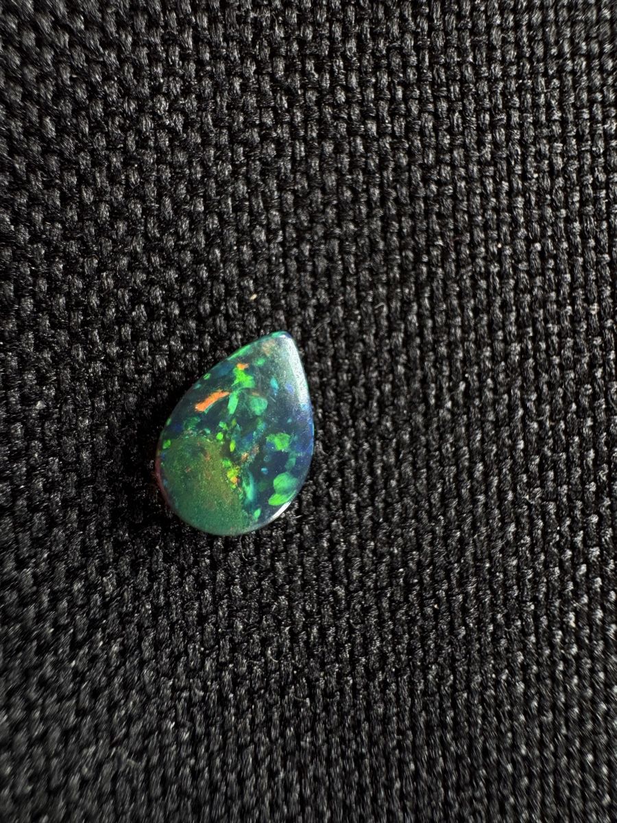 Pierres précieuses: Black Opal 0.9ct – Neuf avec emballage d'origine à Wängi par Horus90 1